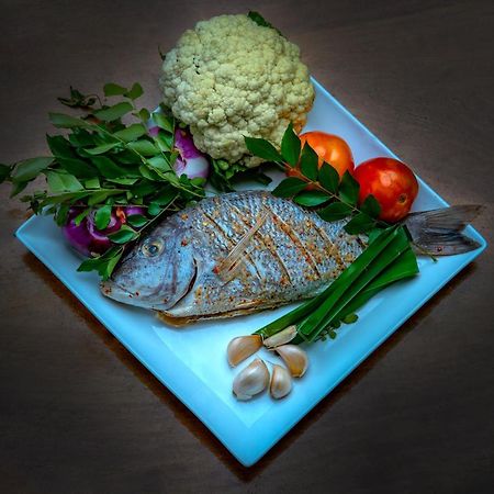 Hotel Athina & Restaurant Chilaw Ngoại thất bức ảnh