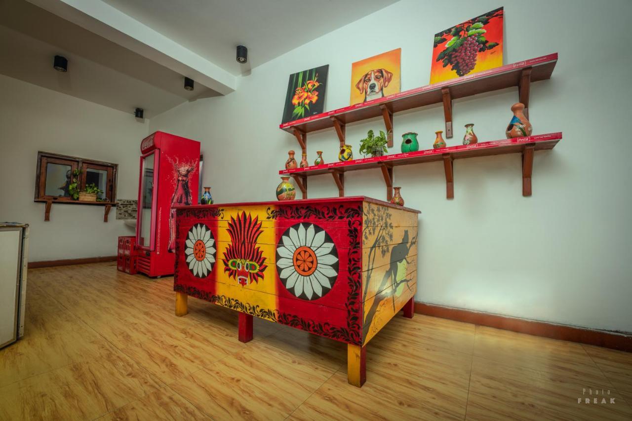 Hotel Athina & Restaurant Chilaw Ngoại thất bức ảnh
